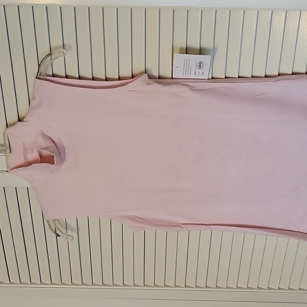 NWT Pale pink mock turtleneck sleeveless knit shell. Size S